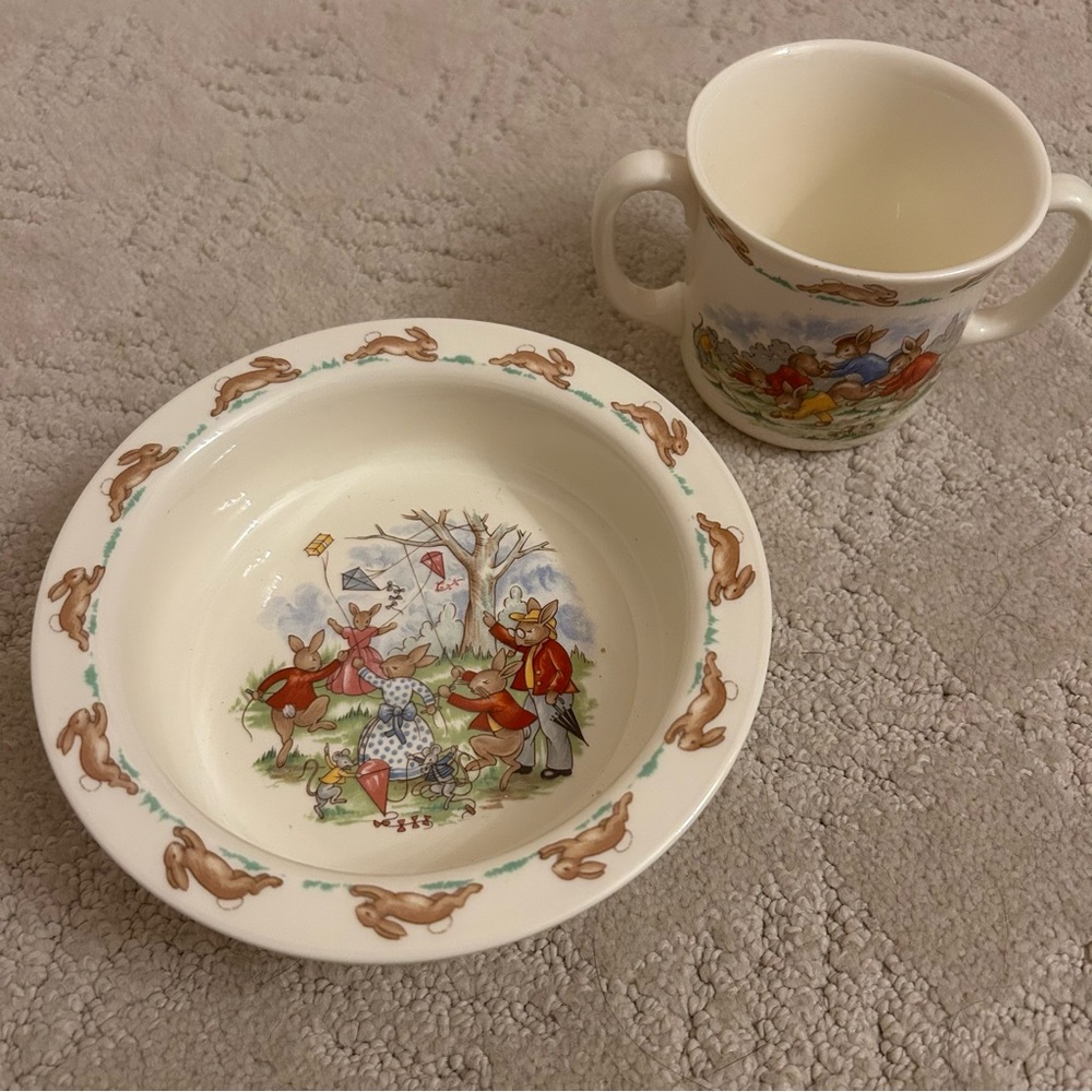Royal Doulton Bunnykins 2 Piece Set - Picture 2 of 11